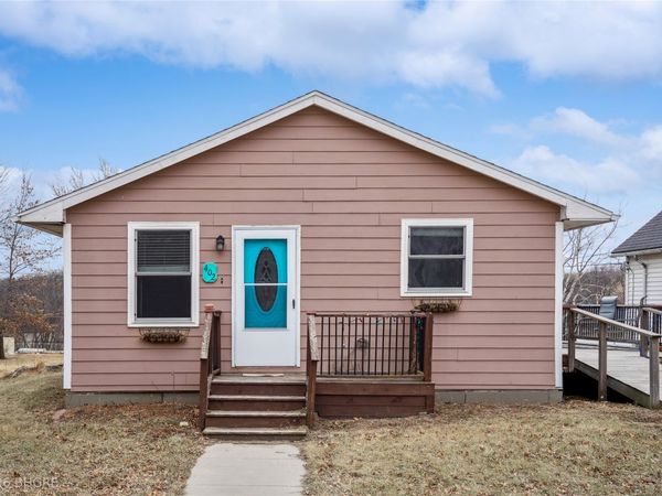 402 Walnut Street, De Soto, IA 50069