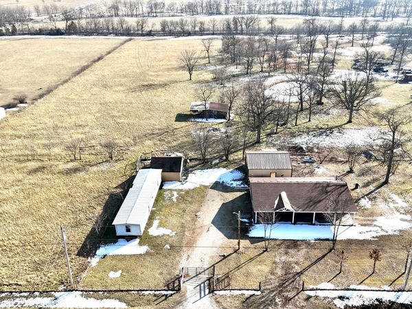 10343 Farm Road 2000 , Monett, MO 65708