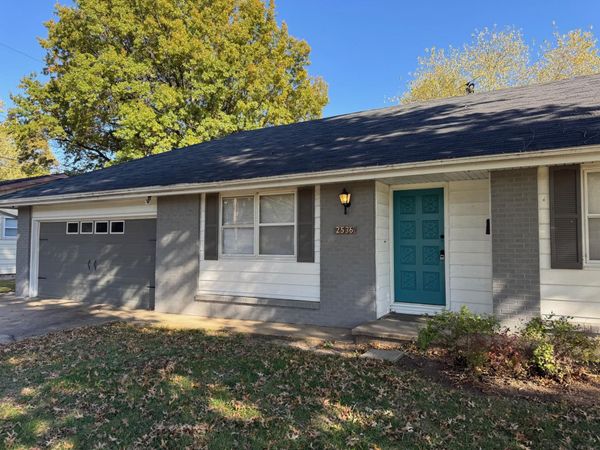 2536 S Mccann Avenue, Springfield, MO 65804