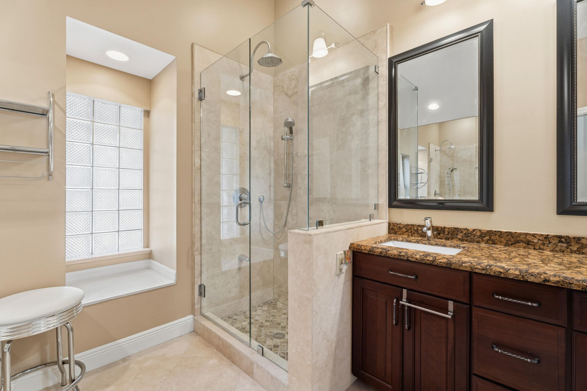 2802 SW Mariposa Circle, Palm City, FL 34990 Photo