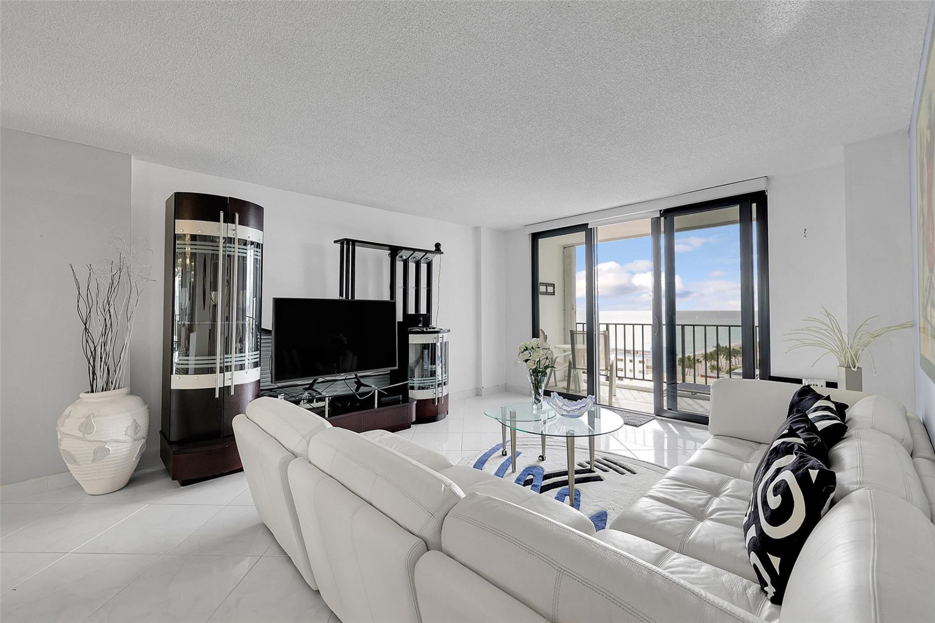 322 Buchanan Street, Unit PH4A, Hollywood, FL 33019 Photo