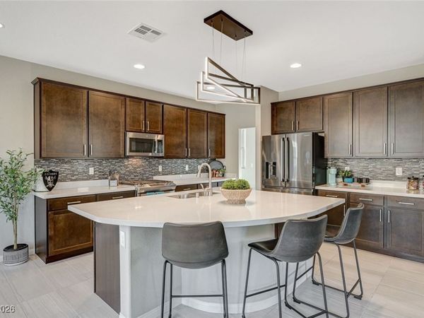 12898 Slipknot Street , Las Vegas, NV 89141