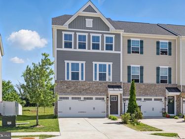 141 BURKWOOD TERRACE, LAKE FREDERICK, VA 22630