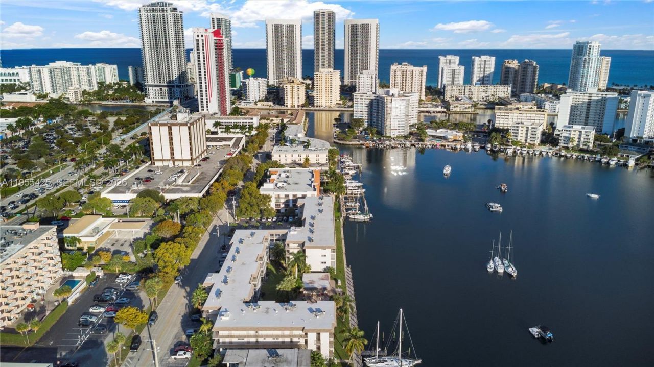 2200 Diana Dr , Unit 205, Hallandale Beach, FL 33009 Photo