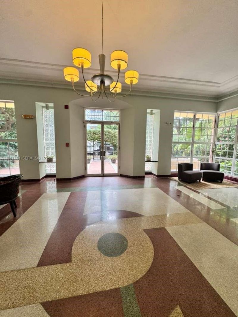 1051 Meridian Ave, Unit 1C, Miami Beach, FL 33139 Photo