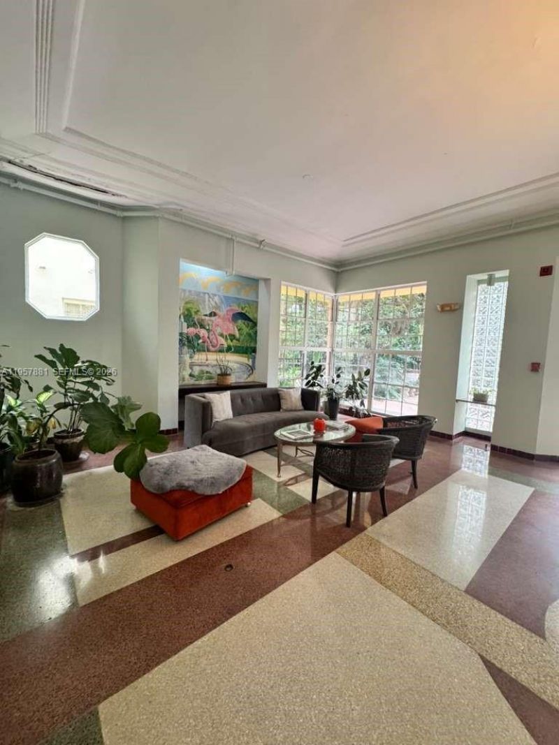 1051 Meridian Ave, Unit 1C, Miami Beach, FL 33139 Photo