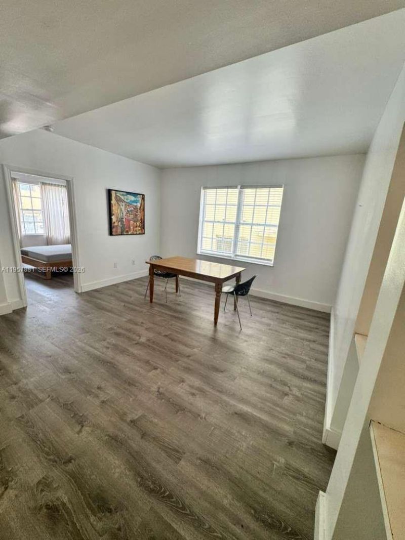 1051 Meridian Ave, Unit 1C, Miami Beach, FL 33139 Photo