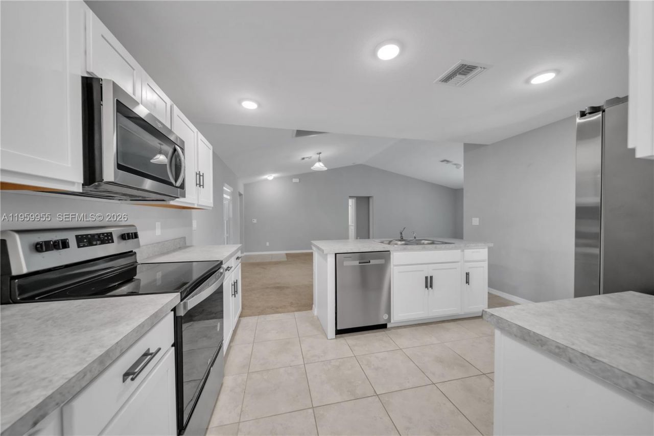 2617 53rd St W, Lehigh Acres, FL 33971 Photo