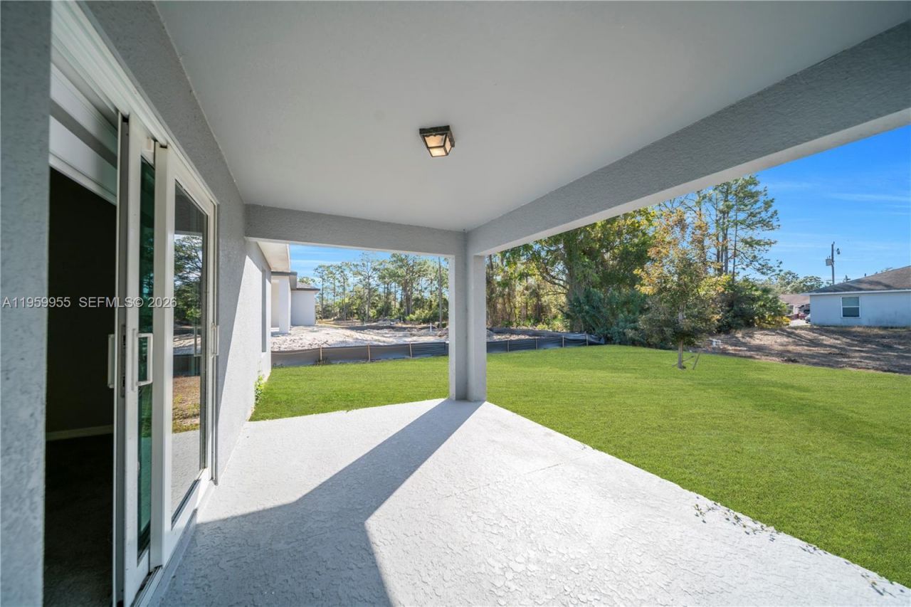 2617 53rd St W, Lehigh Acres, FL 33971 Photo