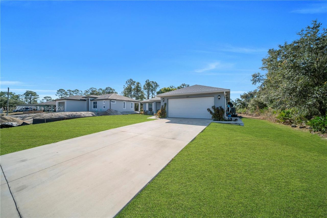 2617 53rd St W, Lehigh Acres, FL 33971 Photo