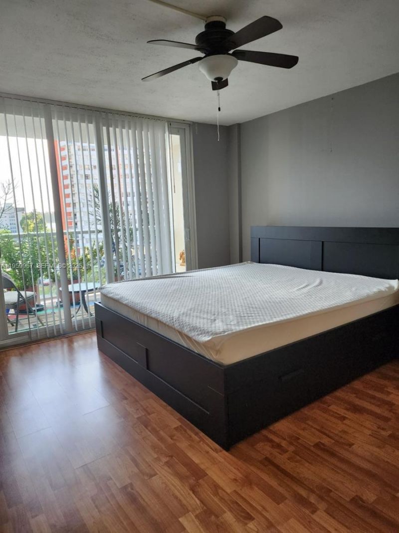 1351 NE Miami Gardens Dr , Unit 501E, Miami, FL 33179 Photo