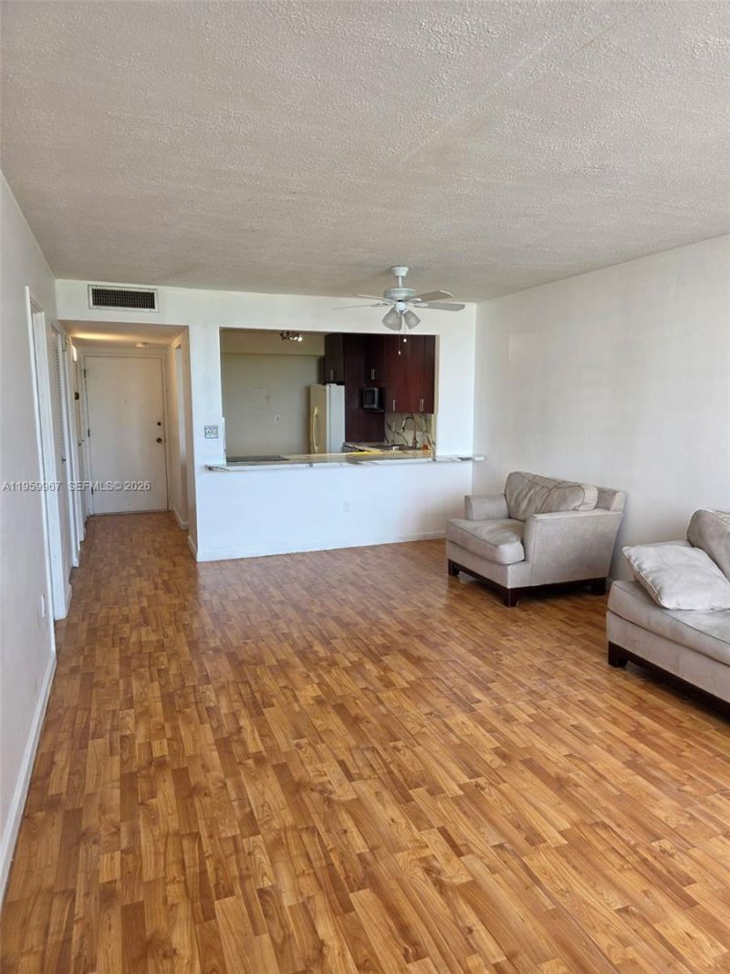 1351 NE Miami Gardens Dr , Unit 501E, Miami, FL 33179 Photo