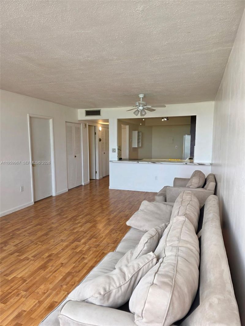 1351 NE Miami Gardens Dr , Unit 501E, Miami, FL 33179 Photo