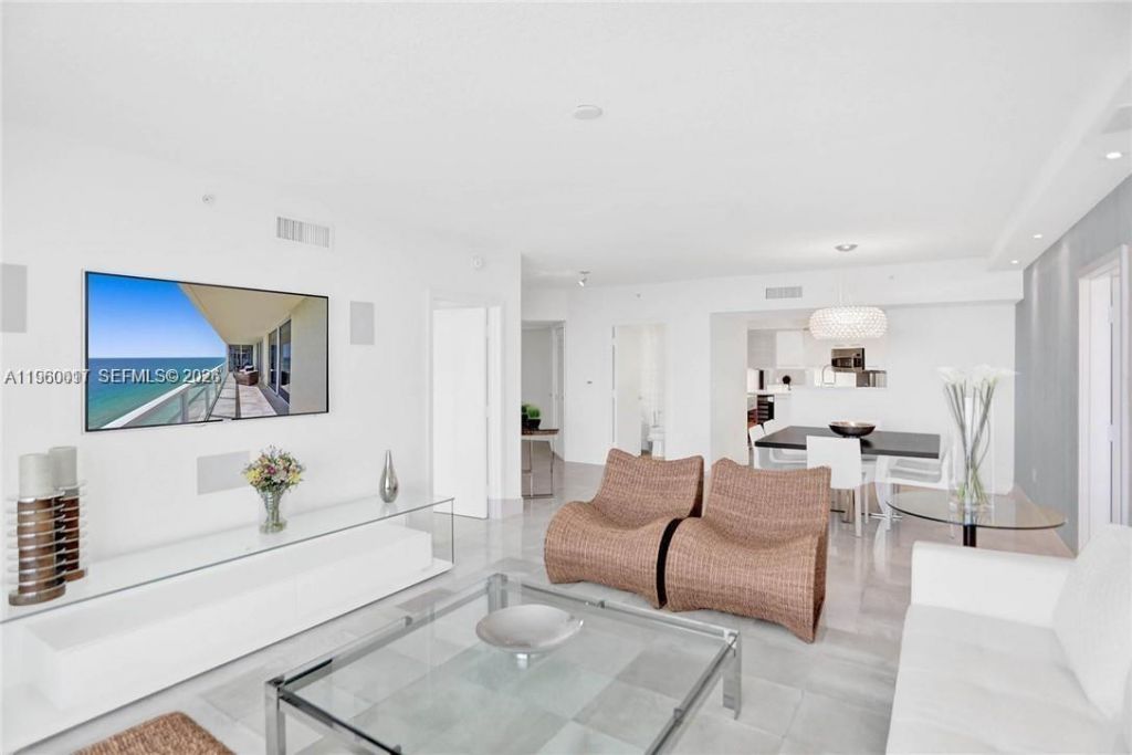 16699 Collins Ave, Unit 2703, Sunny Isles Beach, FL 33160 Photo