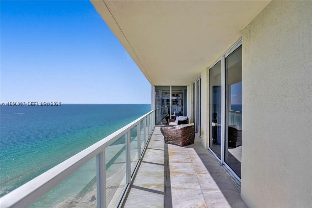 16699 Collins Ave, Unit 2703, Sunny Isles Beach, FL 33160 Photo