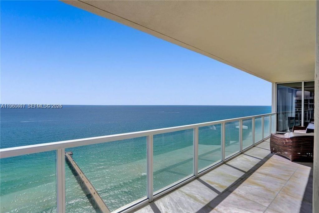 16699 Collins Ave, Unit 2703, Sunny Isles Beach, FL 33160 Photo