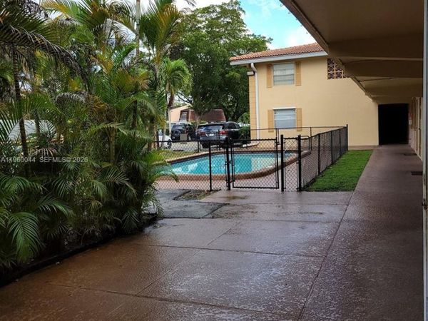 8704 NW 35th St, Unit 105, Coral Springs, FL 33065