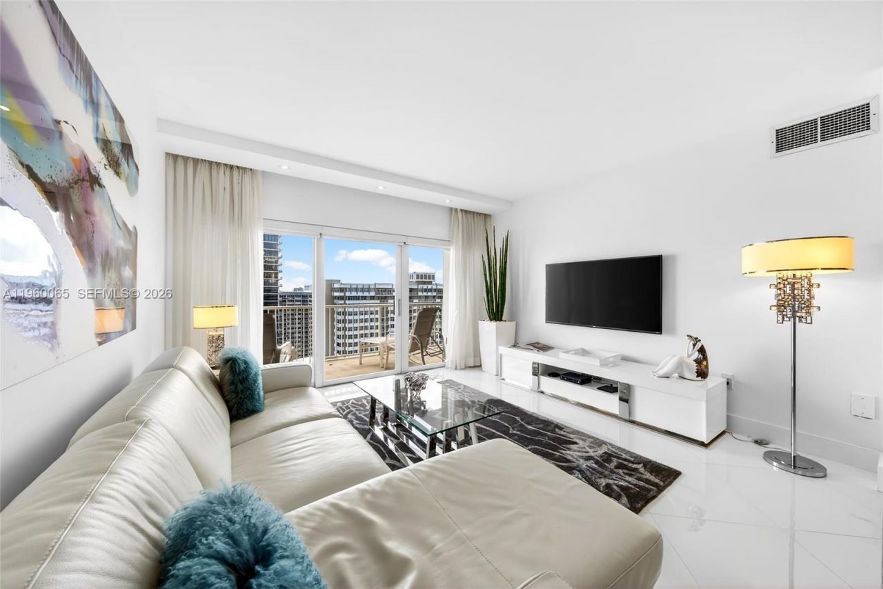 1950 S Ocean Dr, Unit PHN, Hallandale Beach, FL 33009 Photo