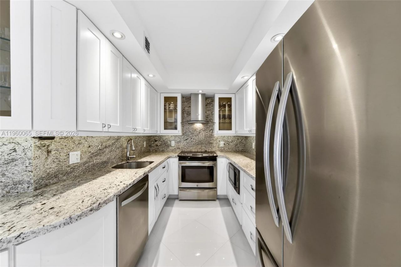 1950 S Ocean Dr, Unit PHN, Hallandale Beach, FL 33009 Photo