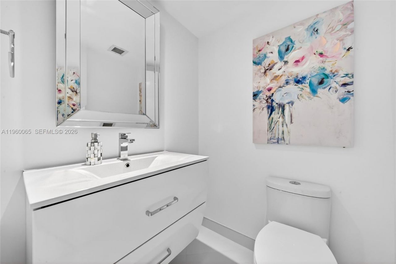 1950 S Ocean Dr, Unit PHN, Hallandale Beach, FL 33009 Photo