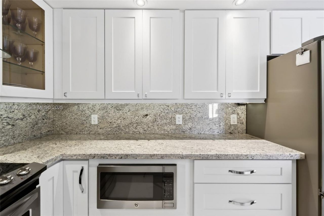 1950 S Ocean Dr, Unit PHN, Hallandale Beach, FL 33009 Photo