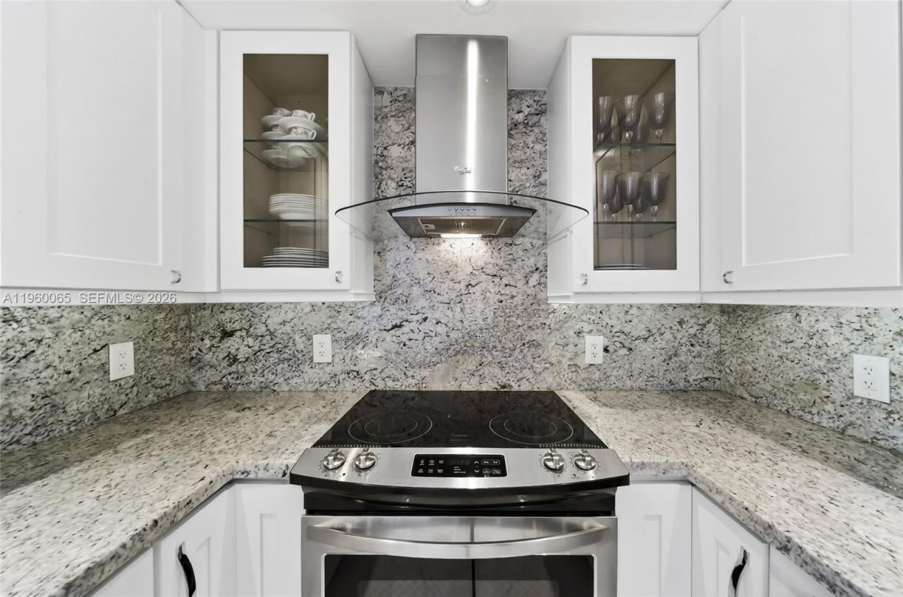 1950 S Ocean Dr, Unit PHN, Hallandale Beach, FL 33009 Photo