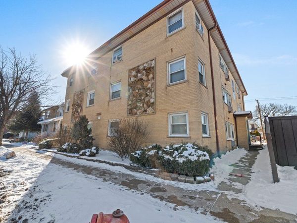 2222 N Harlem Avenue, Unit 1NW, Elmwood Park, IL 60707