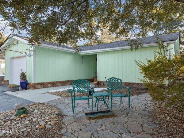 119 Mcginnis Drive, Pine Knoll Shores, NC 28512