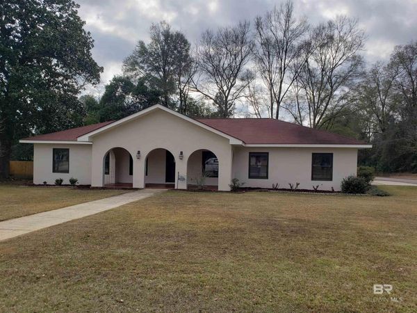 100 Terry Drive, Brewton, AL 36426