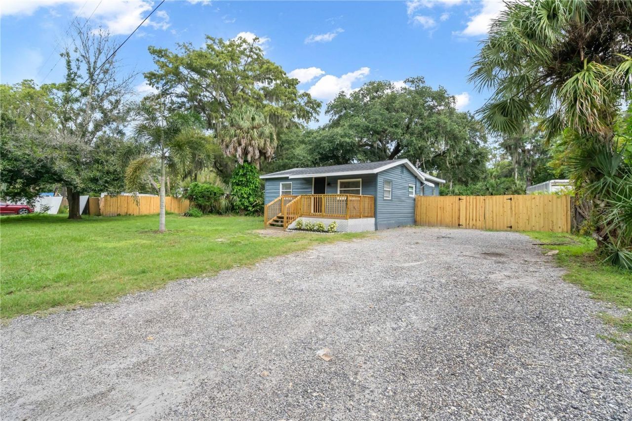 3561 Elfers Pkwy, New Port Richey, FL 34655 Main Photo