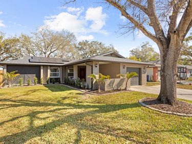 6809 CIRCLECREEK DRIVE, PINELLAS PARK, FL 33781