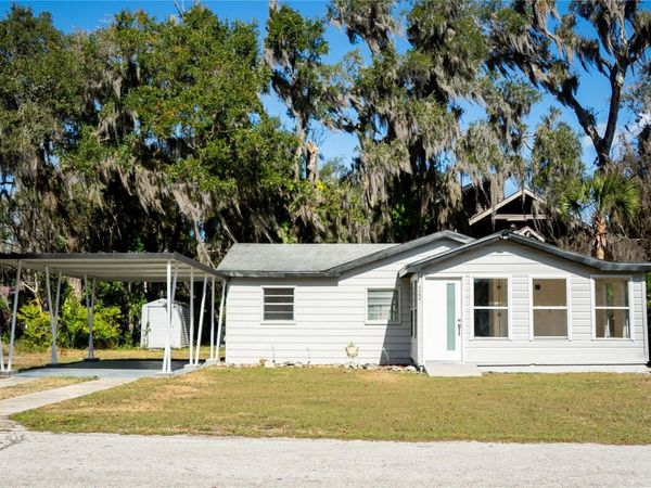 922 CR 482A, LAKE PANASOFFKEE, FL 33538