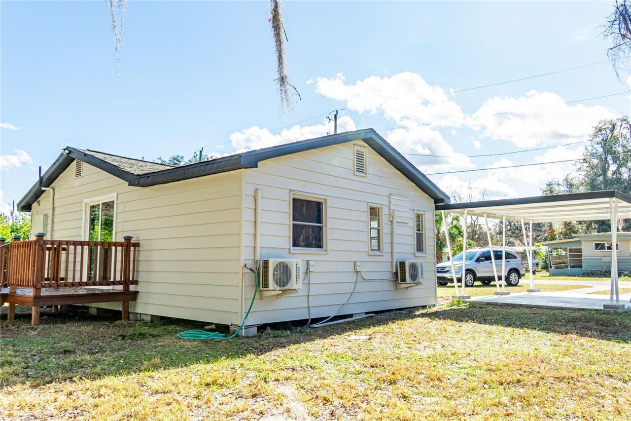 922 Cr 482a, Lake Panasoffkee, FL 33538 Photo