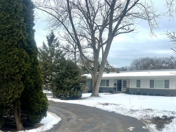 Highland Park, IL 60035