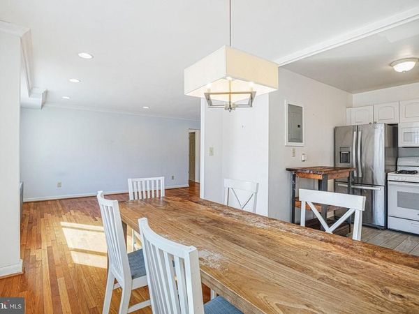 95 E WAYNE AVENUE, Unit 209, SILVER SPRING, MD 20901