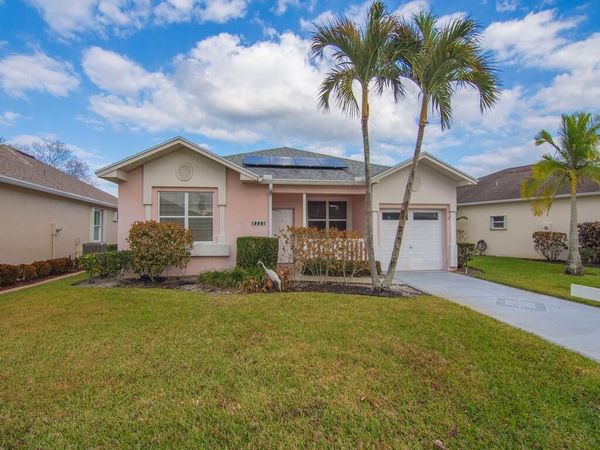 1008 NW Tuscany Drive, Port St. Lucie, FL 34986