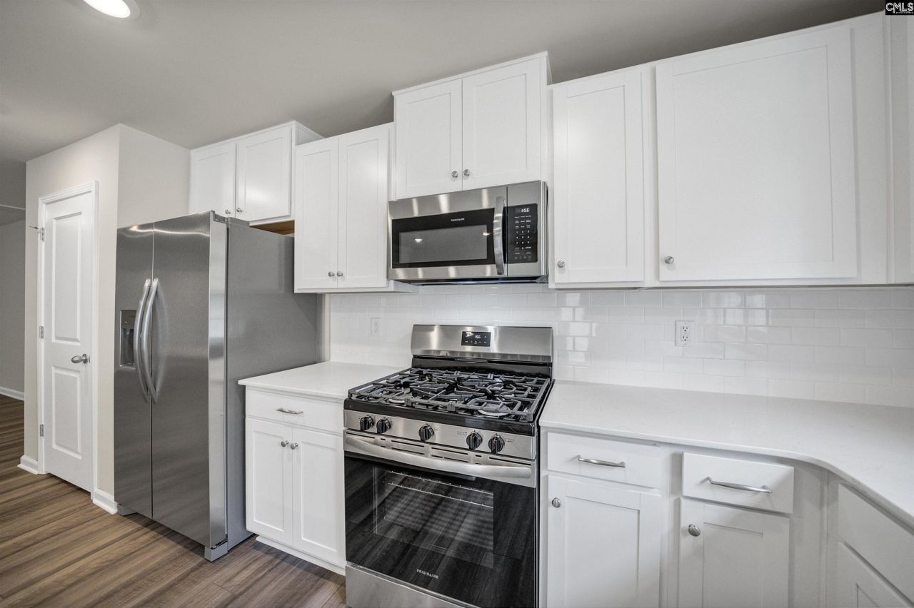 141 Winding Chestnut Drive Photo 12