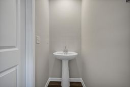 141 Winding Chestnut Drive photo 4