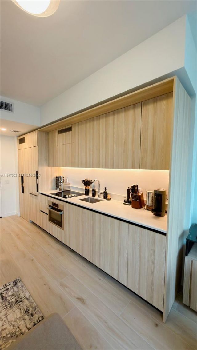 225 N Miami Ave , Unit 1102, Miami, FL 33128 Photo