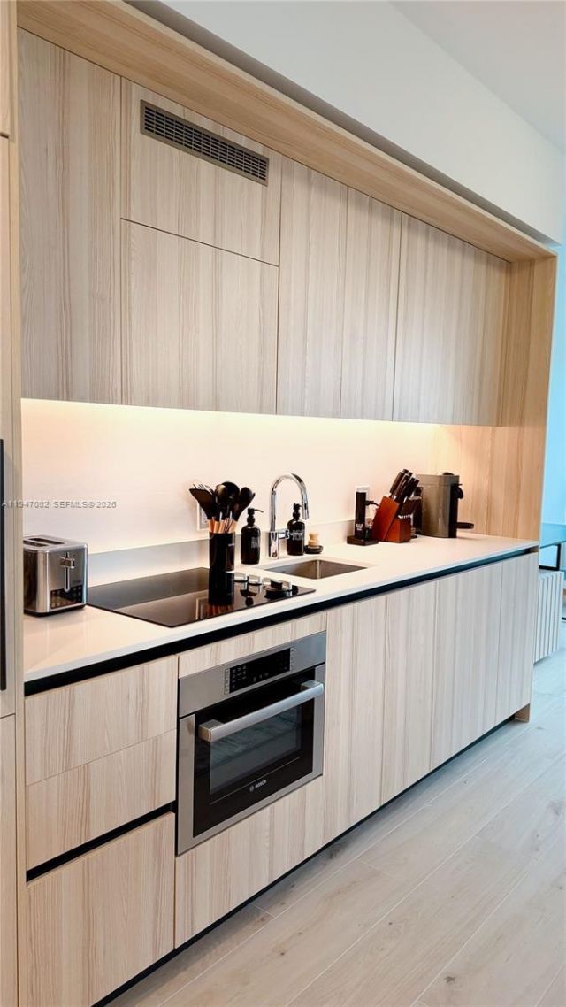 225 N Miami Ave , Unit 1102, Miami, FL 33128 Photo