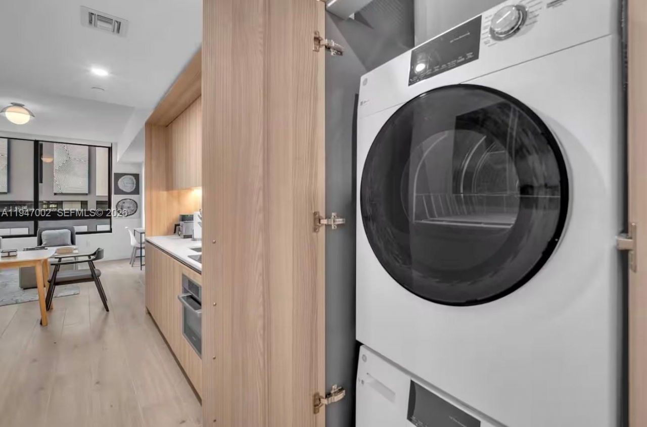 225 N Miami Ave , Unit 1102, Miami, FL 33128 Photo