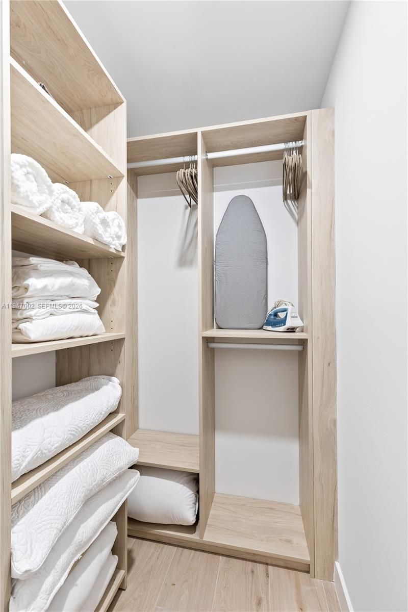 225 N Miami Ave, Unit 1102, Miami, FL 33128 Photo