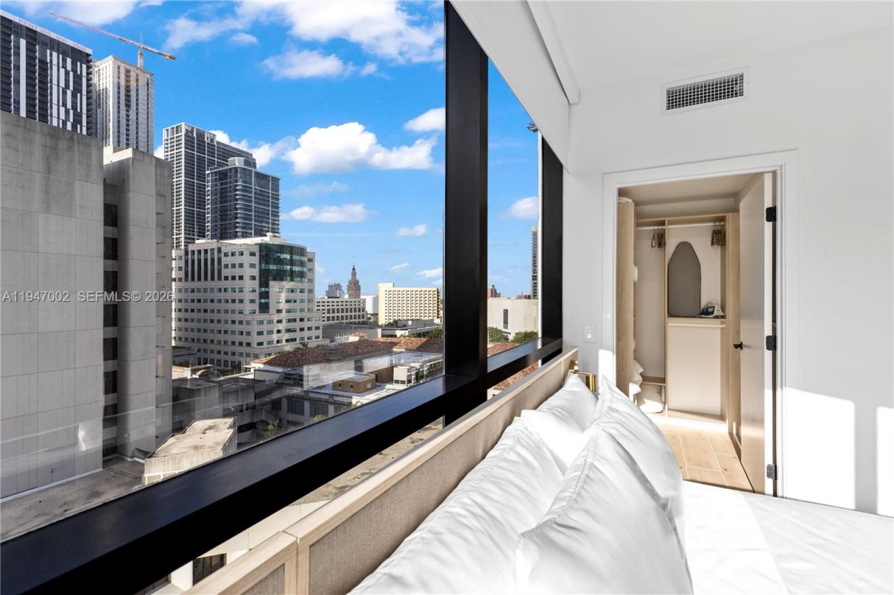 225 N Miami Ave, Unit 1102, Miami, FL 33128 Photo
