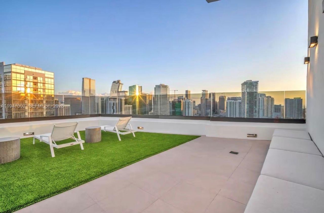 225 N Miami Ave , Unit 1102, Miami, FL 33128 Photo