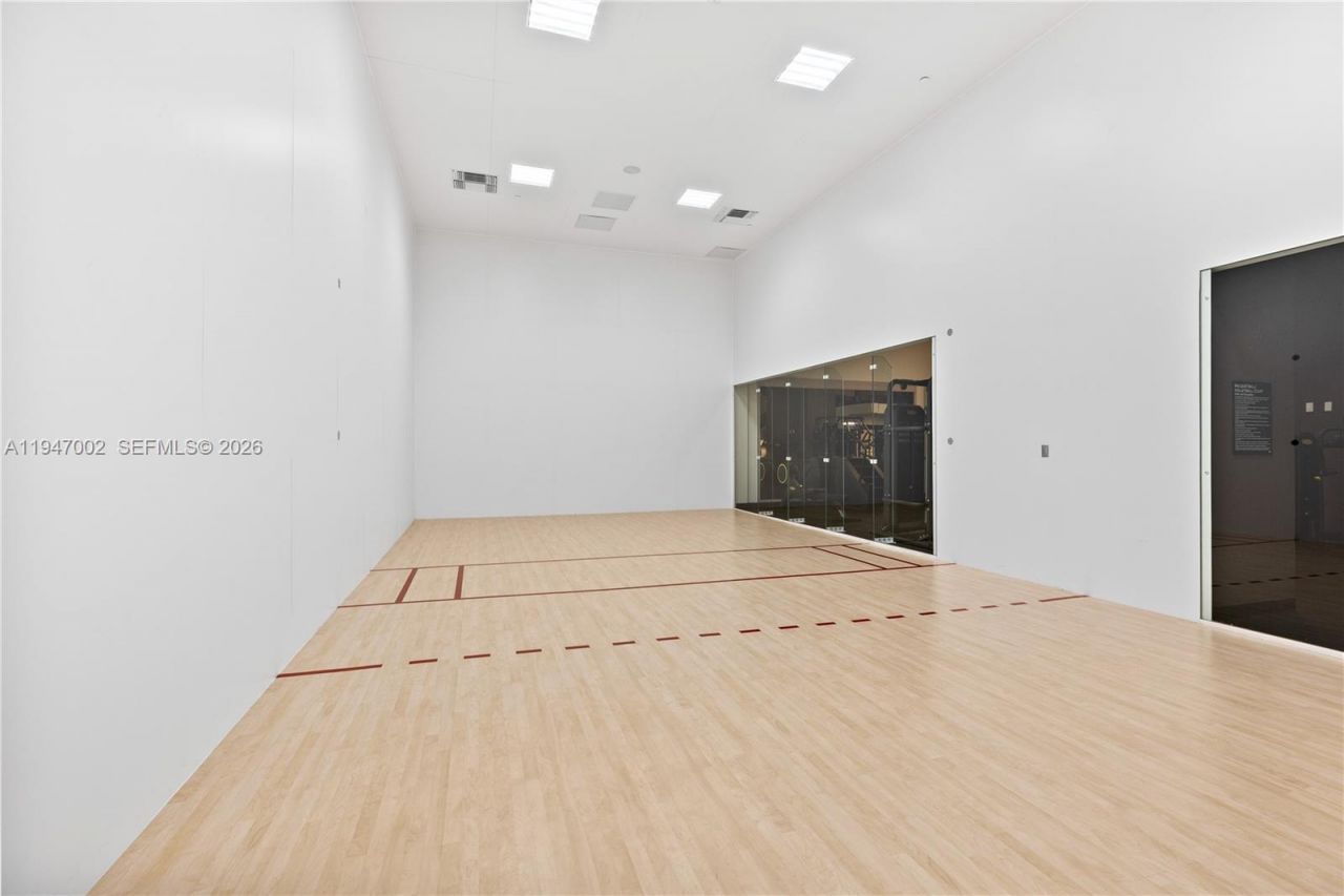 225 N Miami Ave, Unit 1102, Miami, FL 33128 Photo