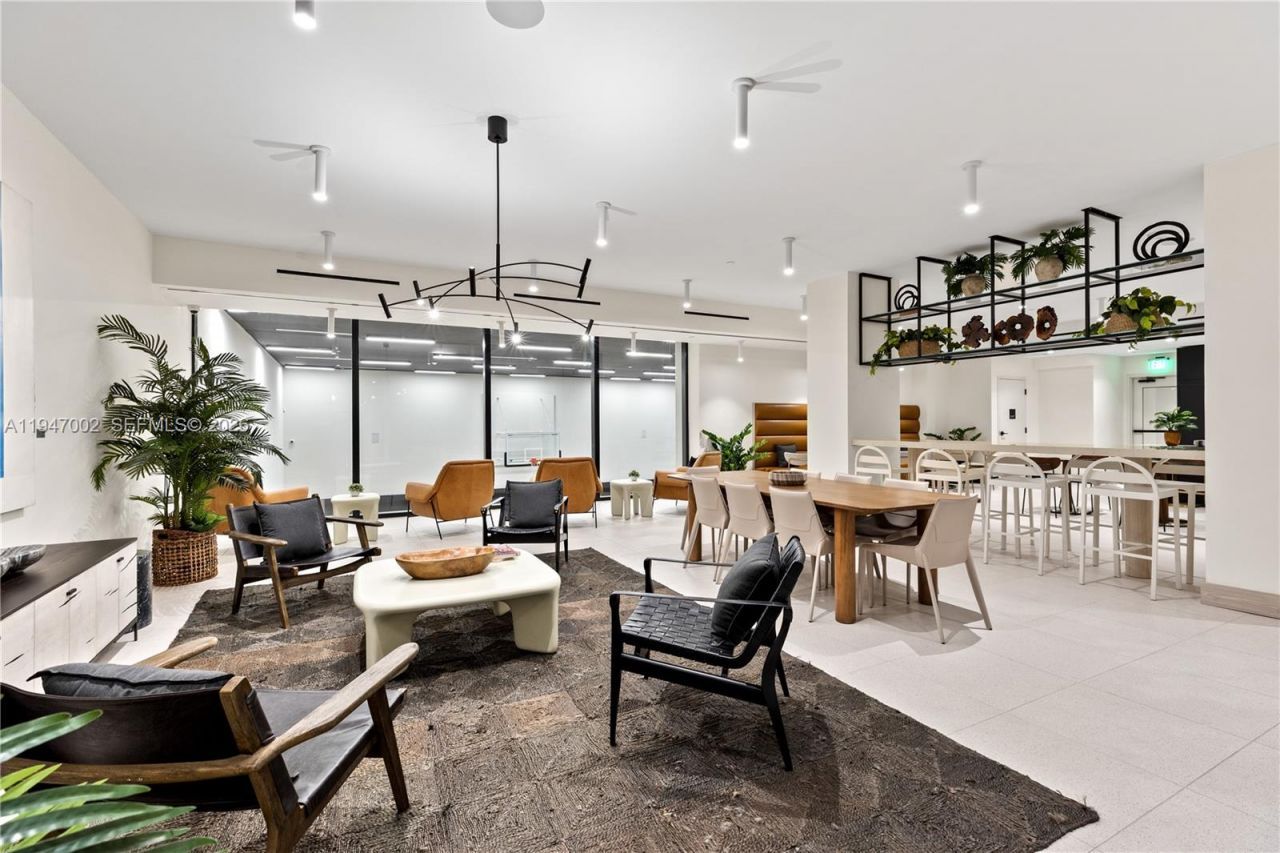 225 N Miami Ave, Unit 1102, Miami, FL 33128 Photo