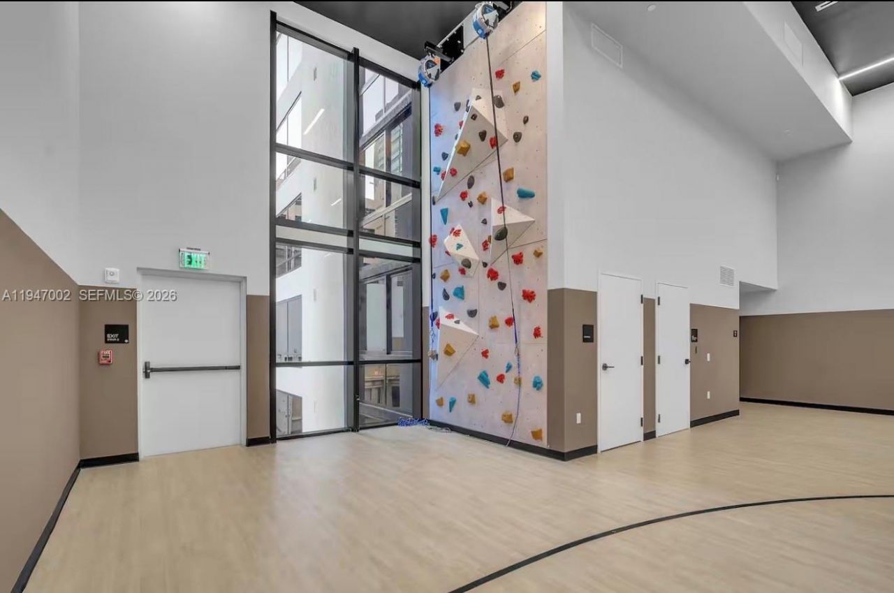 225 N Miami Ave , Unit 1102, Miami, FL 33128 Photo