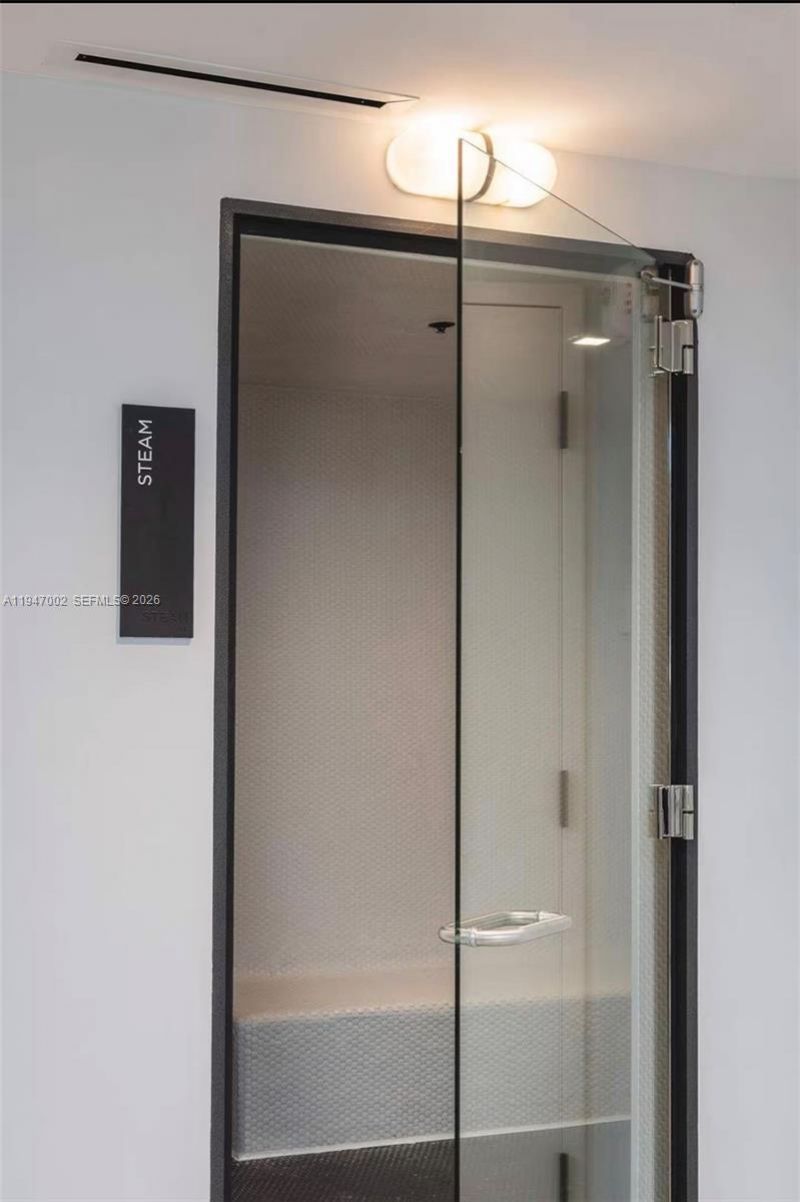 225 N Miami Ave , Unit 1102, Miami, FL 33128 Photo