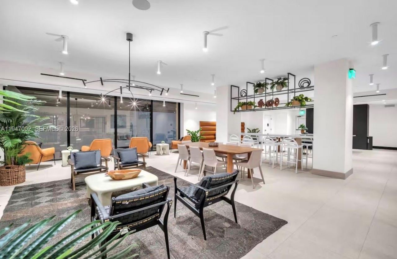 225 N Miami Ave , Unit 1102, Miami, FL 33128 Photo