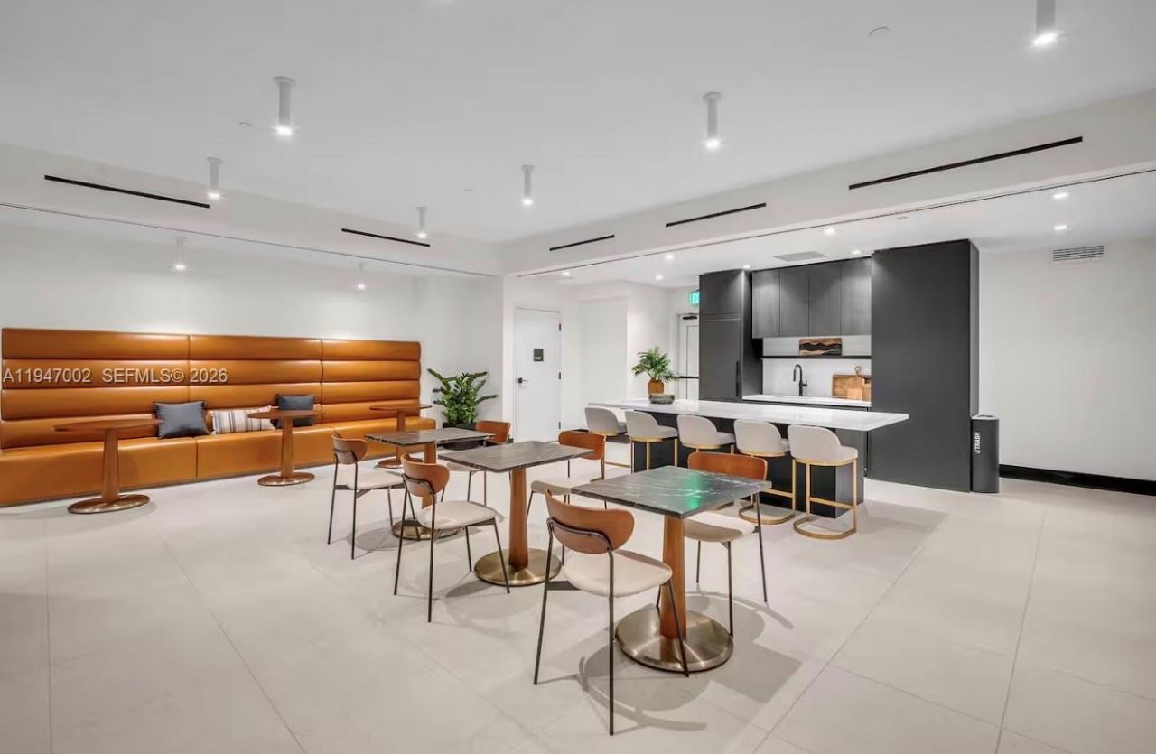 225 N Miami Ave , Unit 1102, Miami, FL 33128 Photo